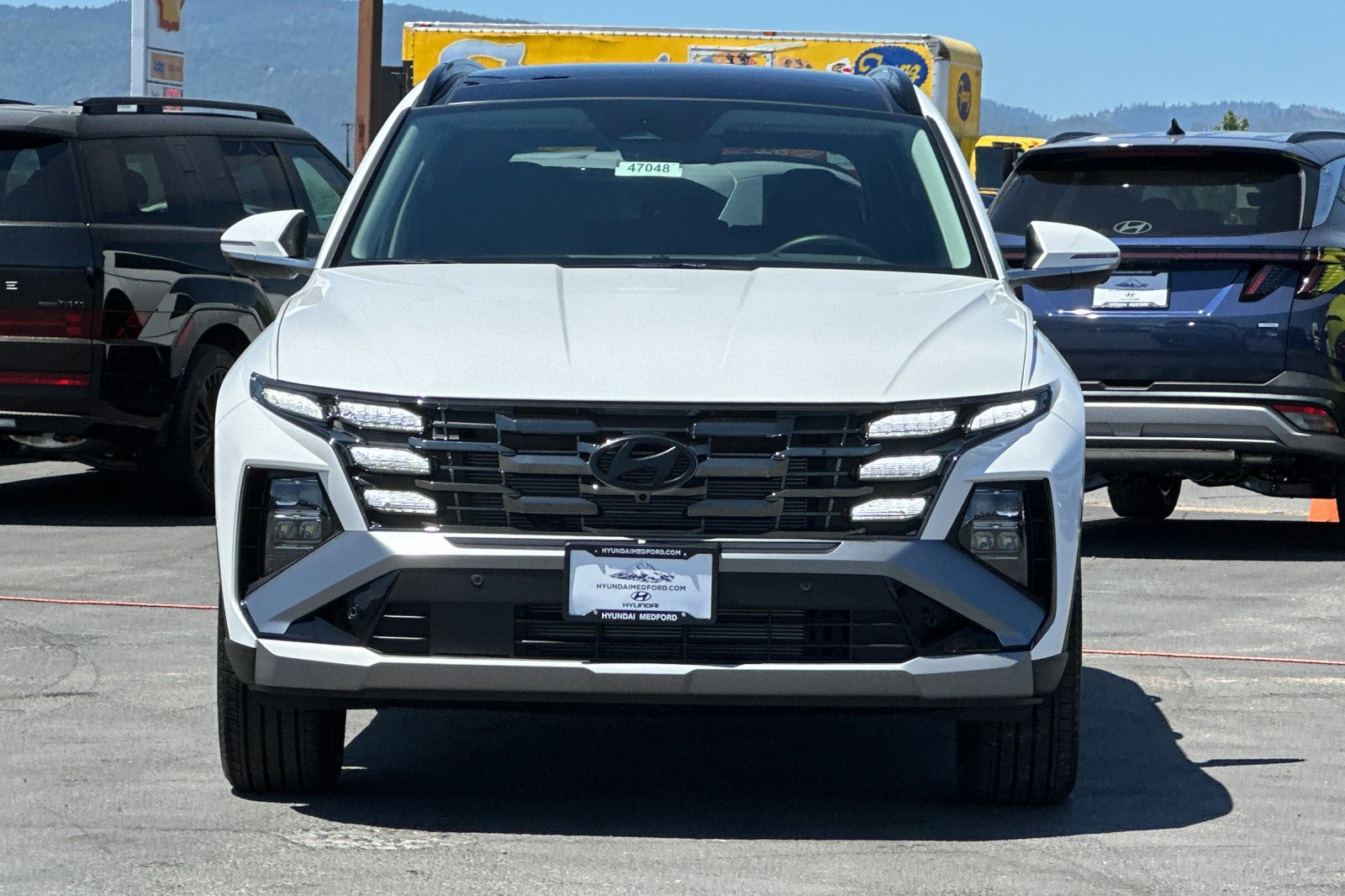 New 2025 Hyundai Tucson Limited AWD/4WD image 9