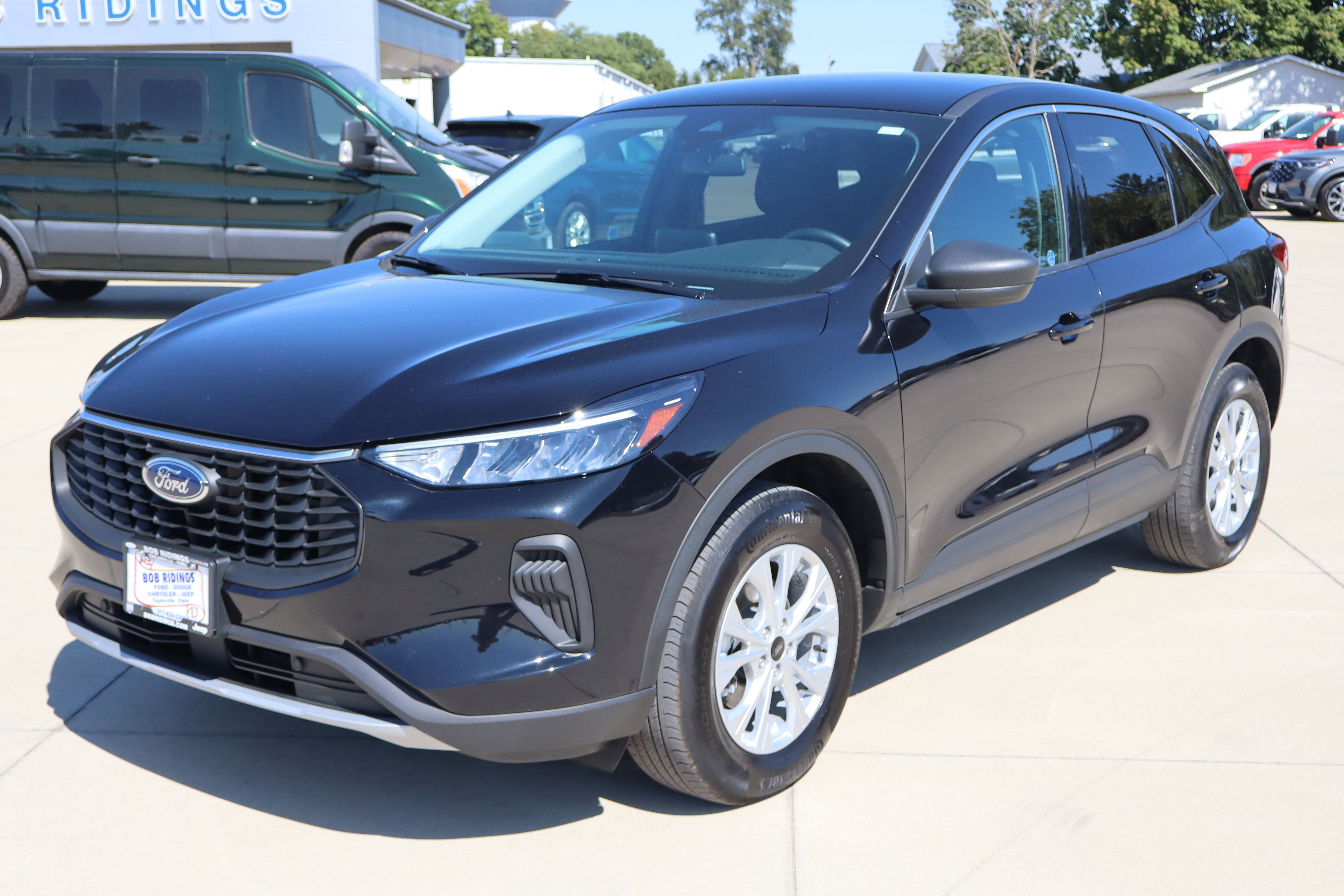 Used 2023 Ford Escape Active image 2