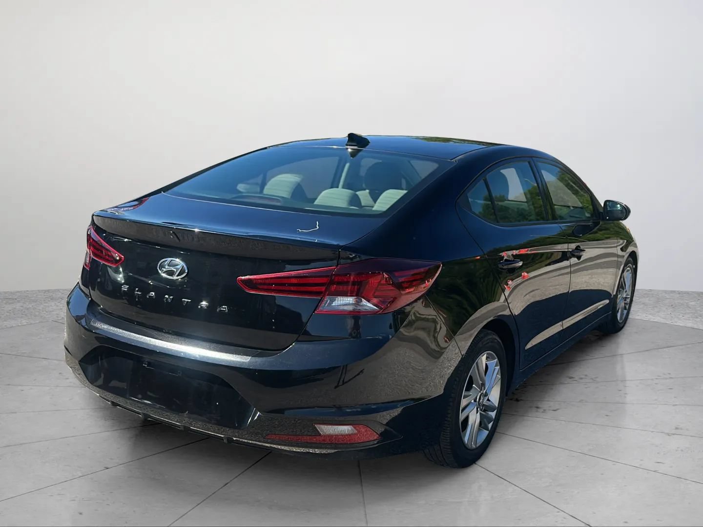 Used 2019 Hyundai Elantra Value Edition FWD image 9