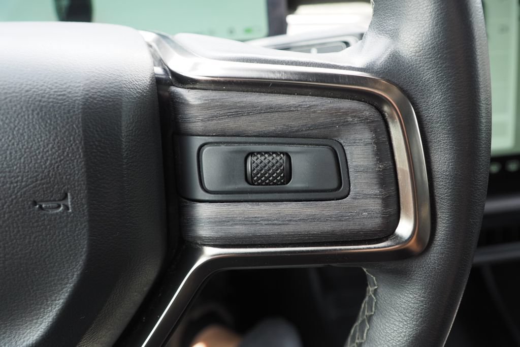 Used 2024 Rivian R1S Adventure Quad AWD/4WD image 30