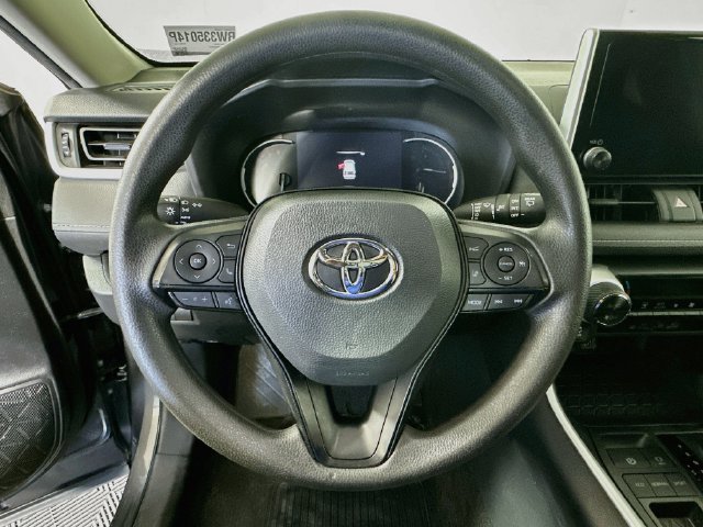 Used 2024 Toyota RAV4 XLE FWD image 15