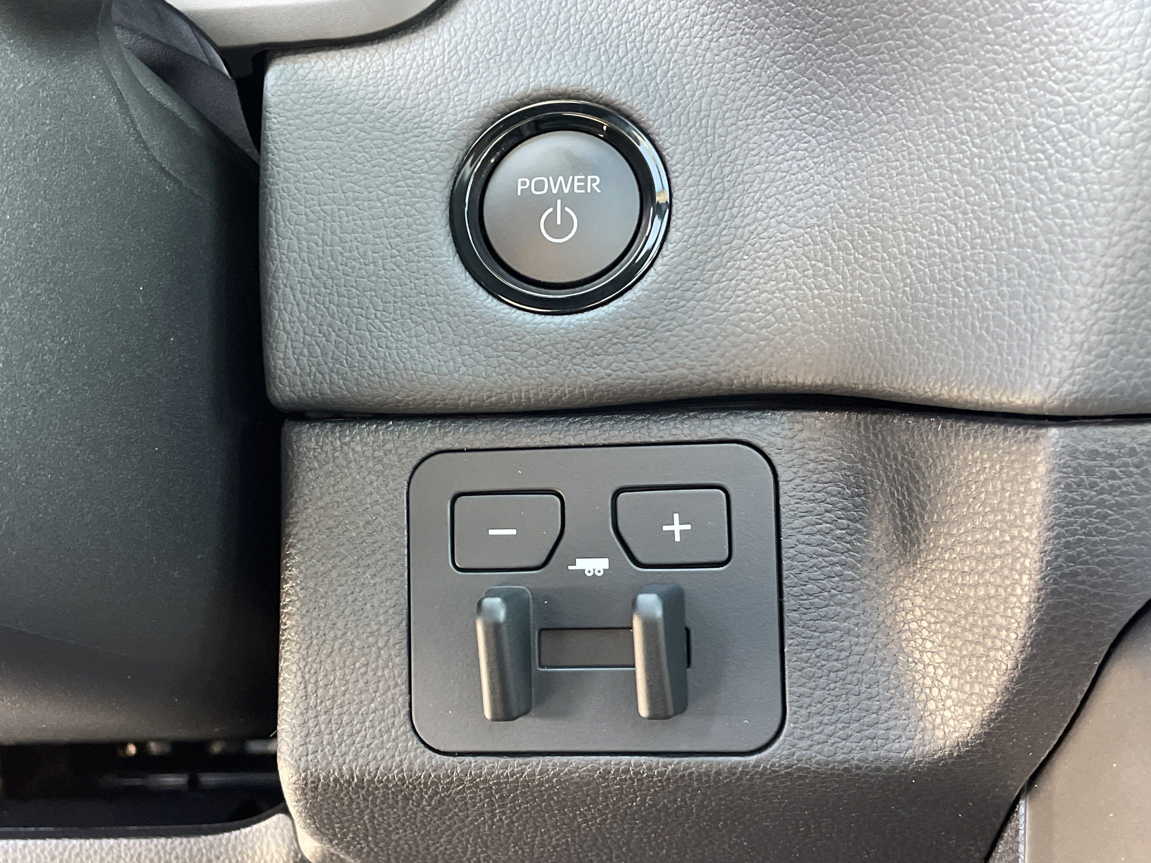 New 2026 Toyota Tundra Limited image 12