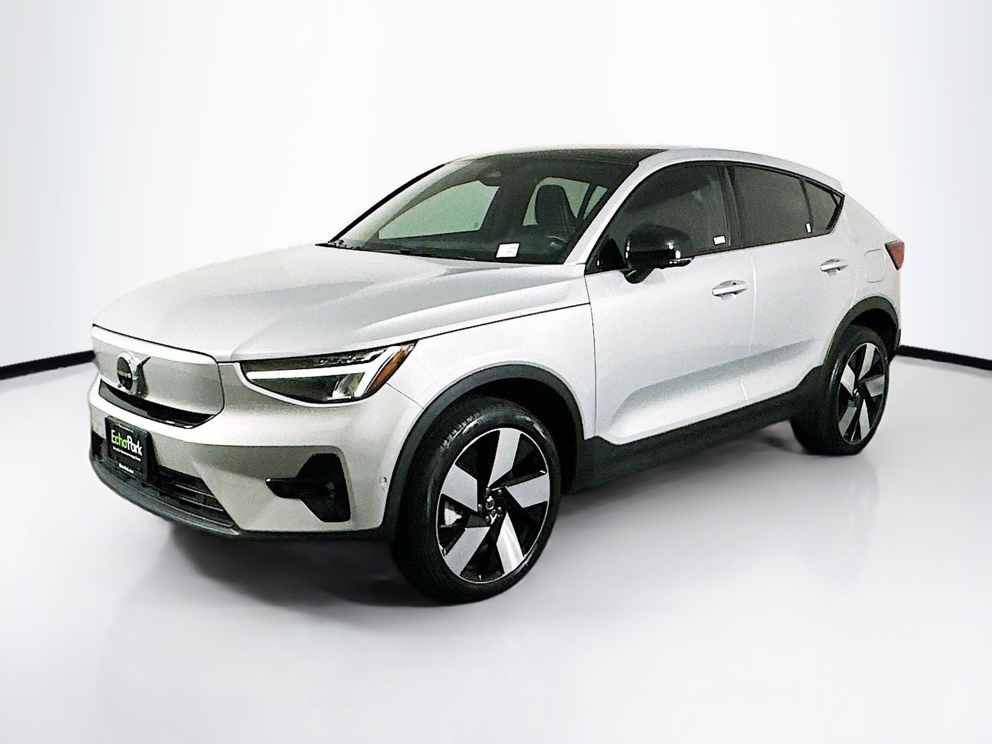 Used 2023 Volvo C40 P8 Recharge Plus AWD/4WD image 3