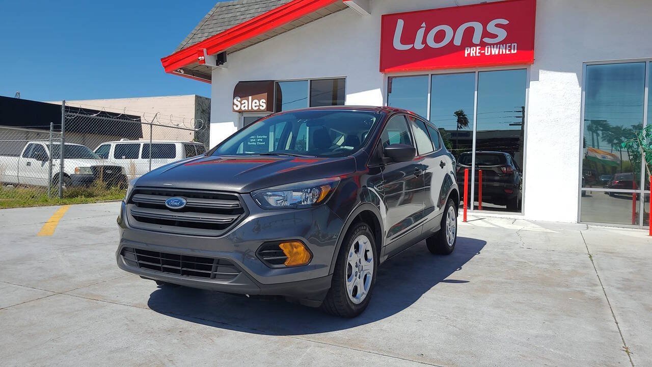 Used 2018 Ford Escape S FWD image 1