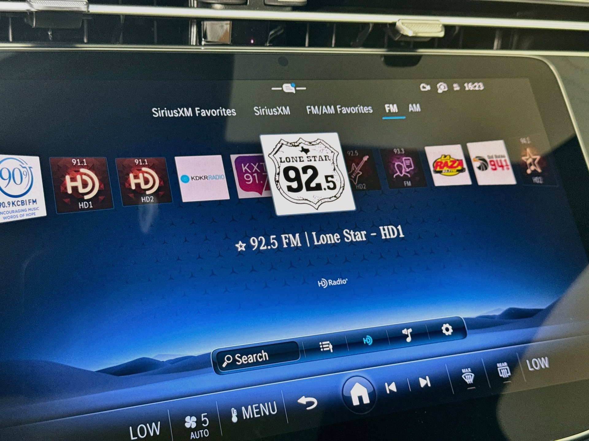 New 2027 Mercedes-Benz E 350 Sedan image 16