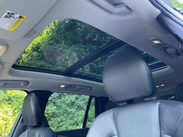 Certified 2025 Volvo XC90 T8 Plus w/ Protection Package Premier AWD/4WD image 26