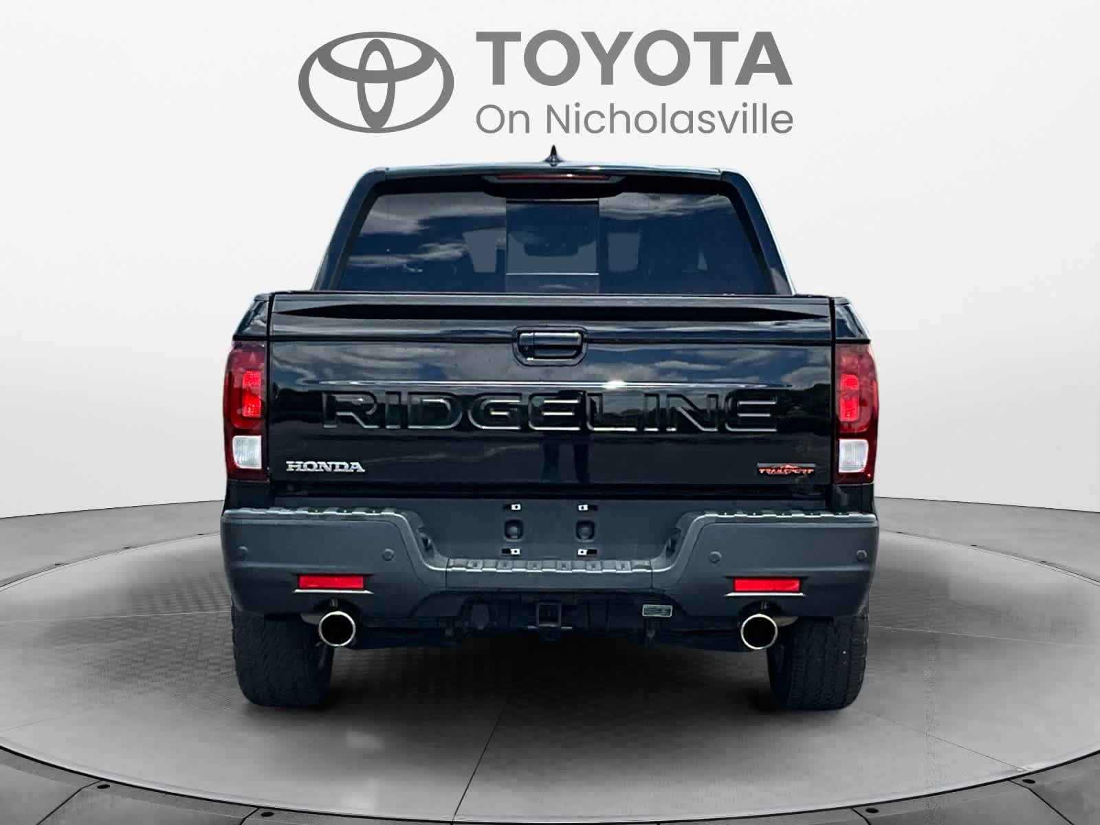 Used 2024 Honda Ridgeline TrailSport image 5