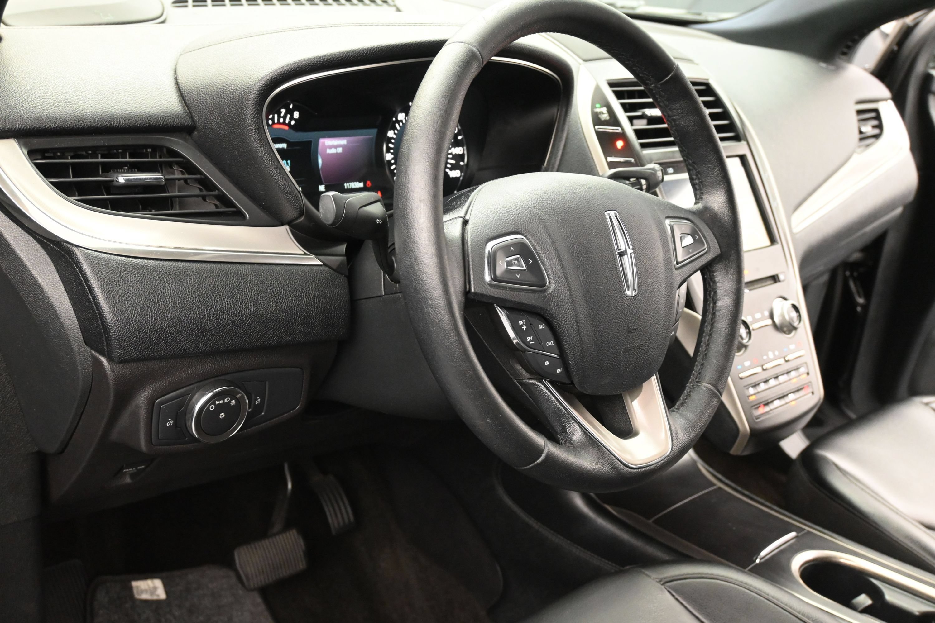 Used 2016 Lincoln MKC Premiere FWD image 12