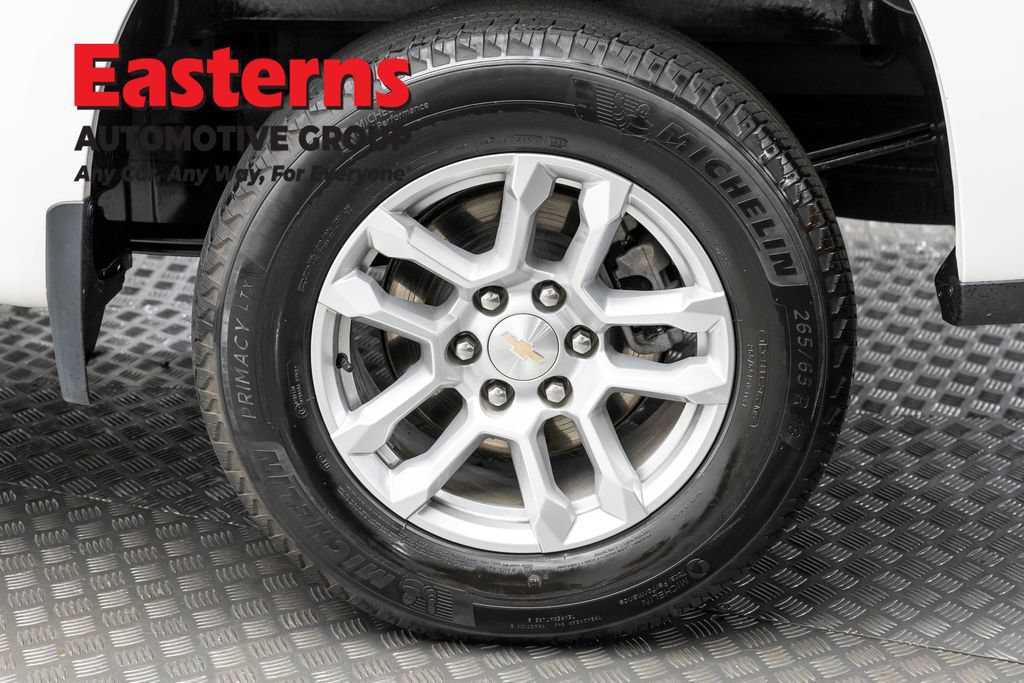 Used 2023 Chevrolet Silverado 1500 LT AWD/4WD image 8