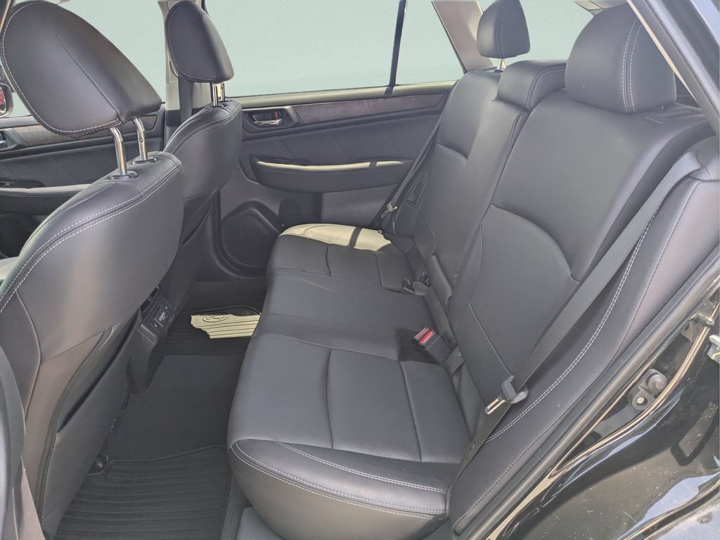 Used 2018 Subaru Outback 2.5i Limited AWD/4WD image 10