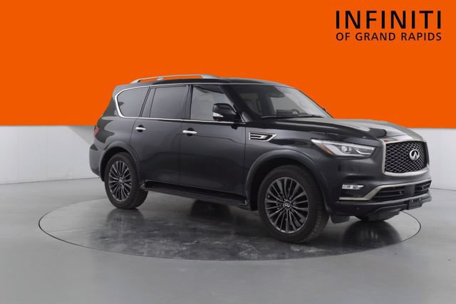 Used 2024 INFINITI QX80 Sensory AWD/4WD image 1