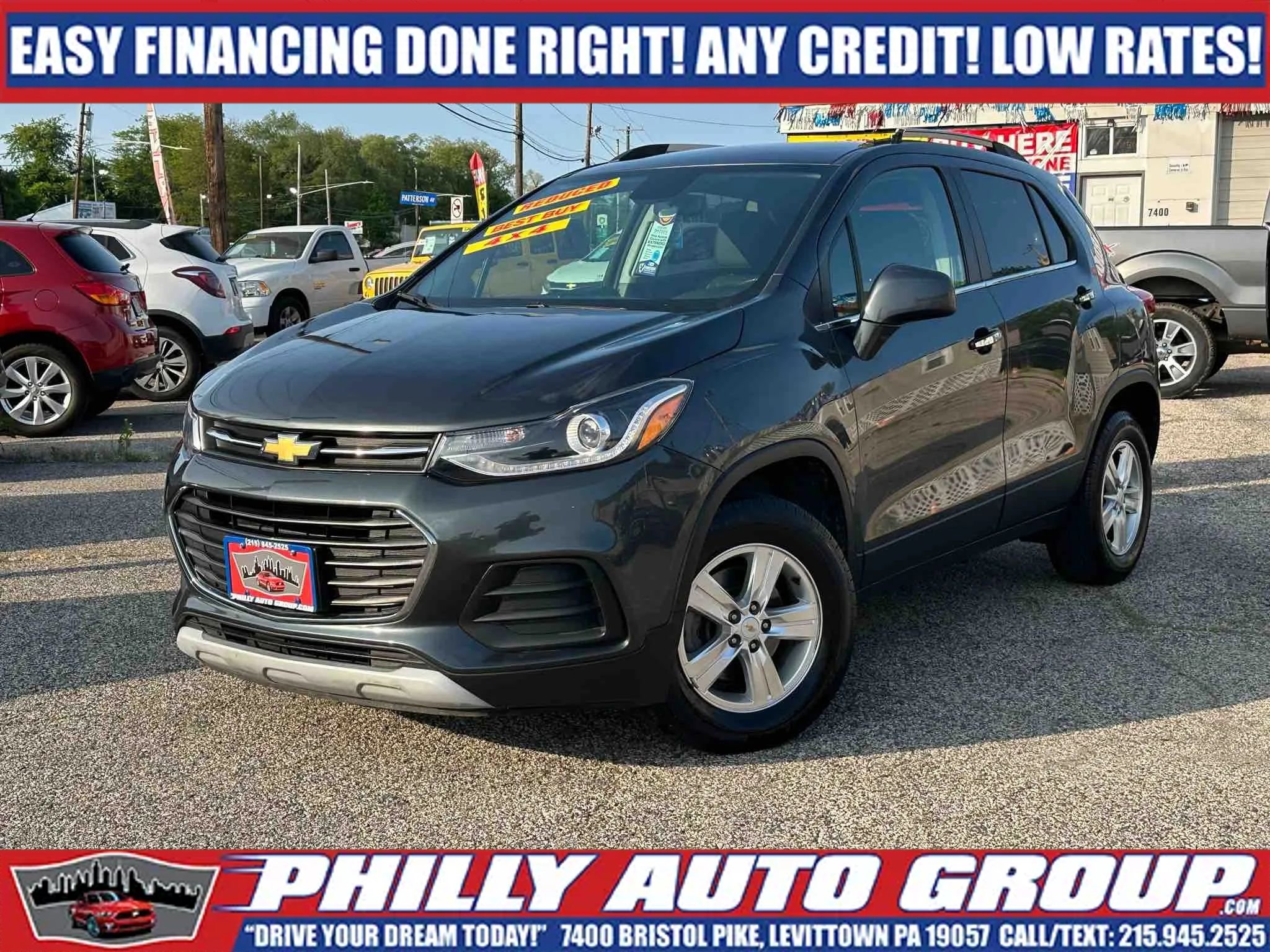 Used 2018 Chevrolet Trax LT w/ LT Convenience Package image 3
