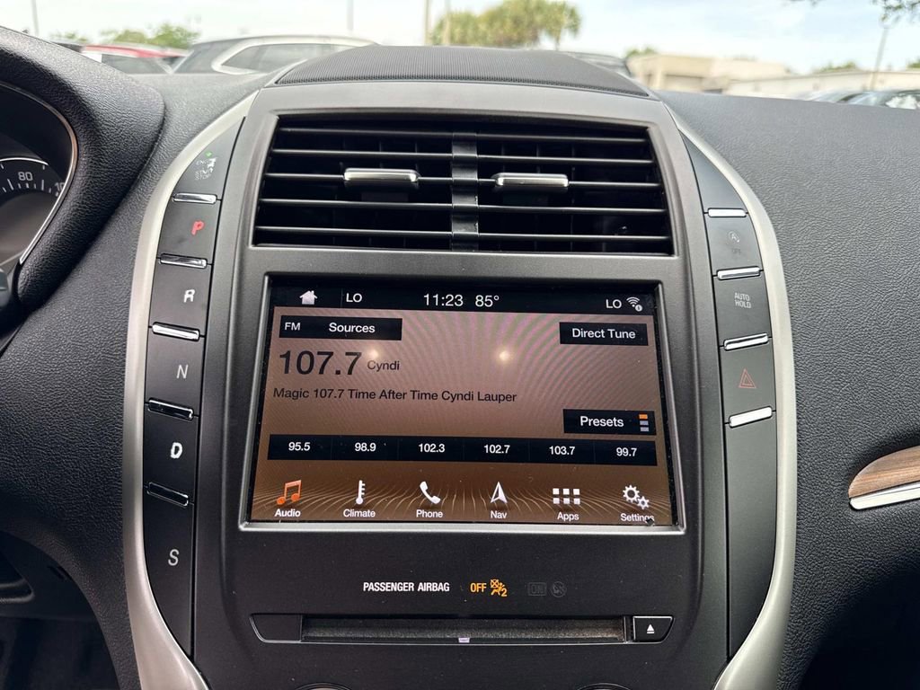 Certified 2019 Lincoln MKC Reserve w/ MKC Climate Package FWD image 23