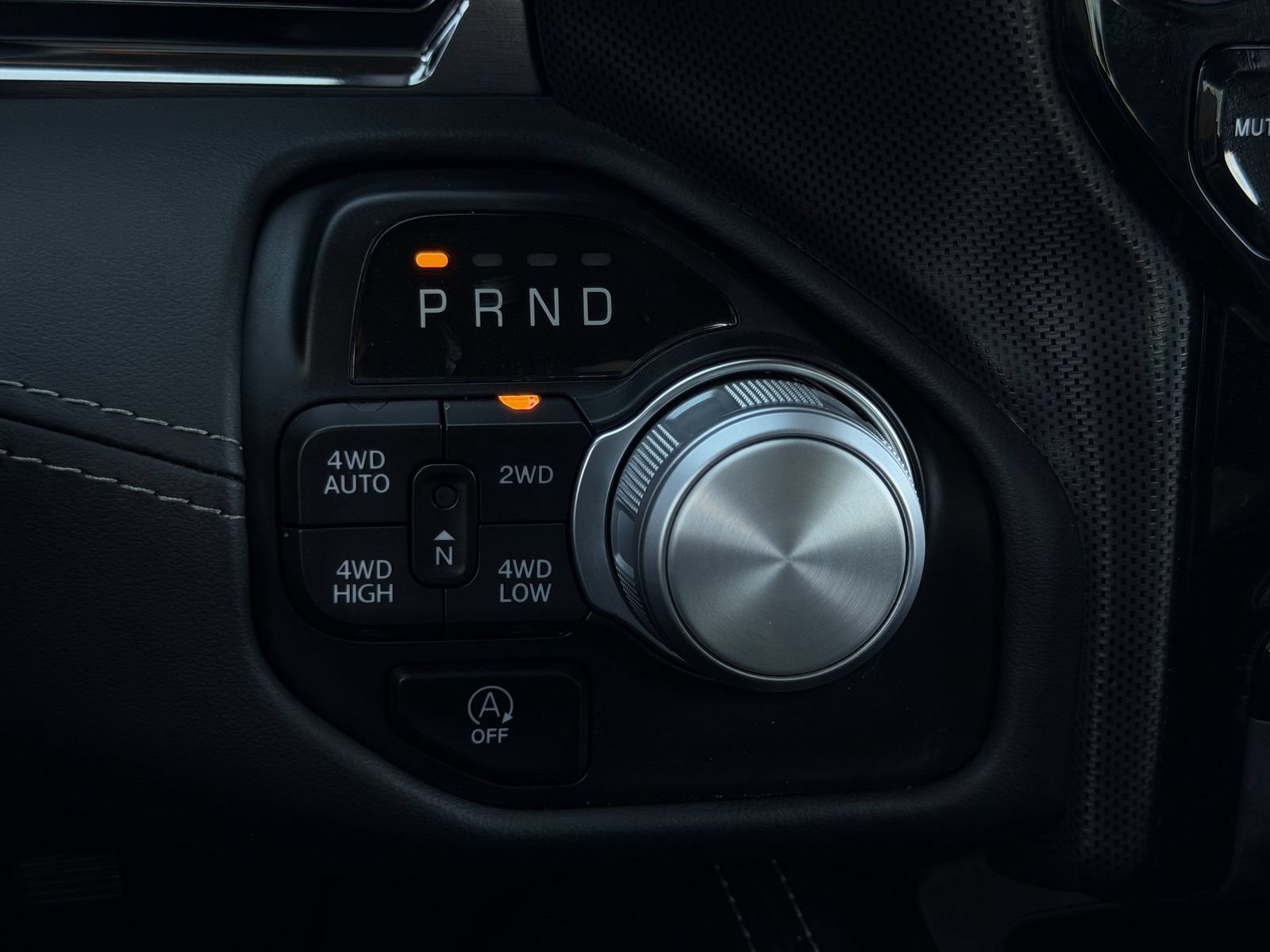 Used 2024 RAM 1500 Limited AWD/4WD image 22