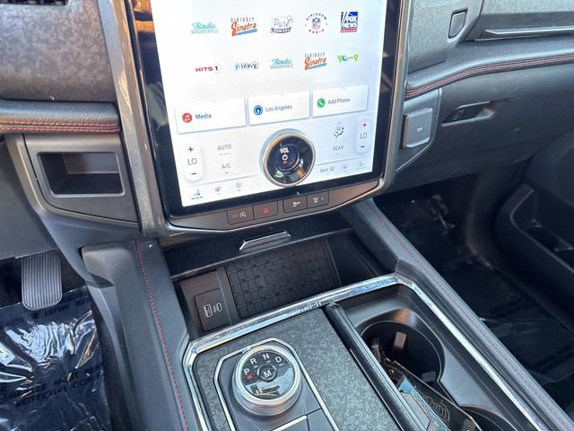 Used 2022 Ford Expedition Max Limited image 29