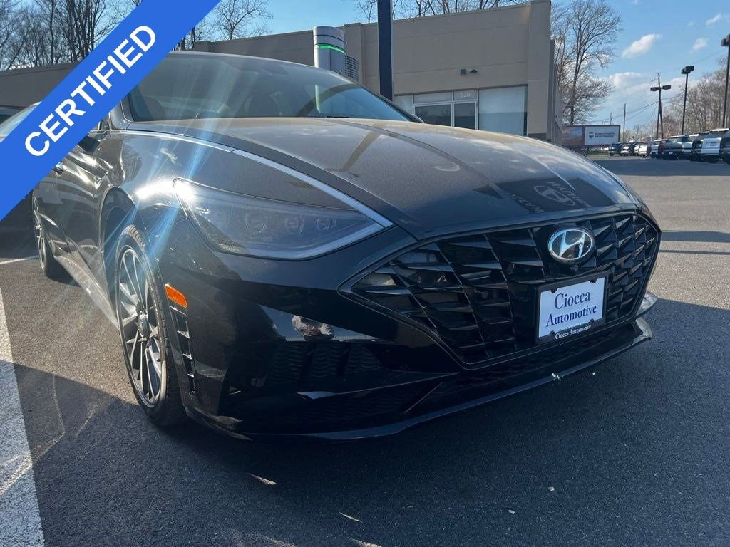 Used 2020 Hyundai Sonata Limited FWD image 1