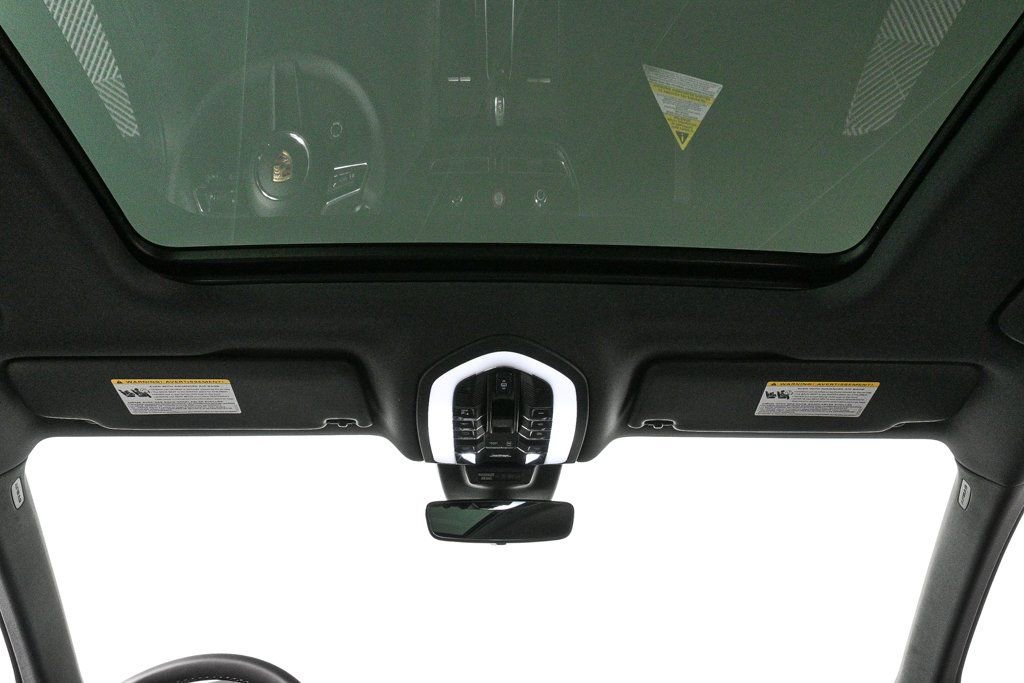 Certified 2026 Porsche Macan AWD/4WD image 20