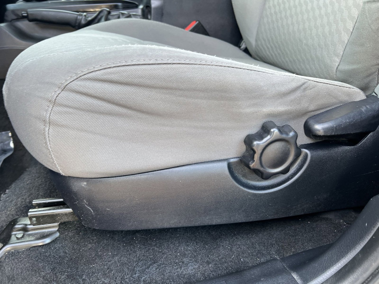 Used 2020 Toyota Tacoma SR image 14