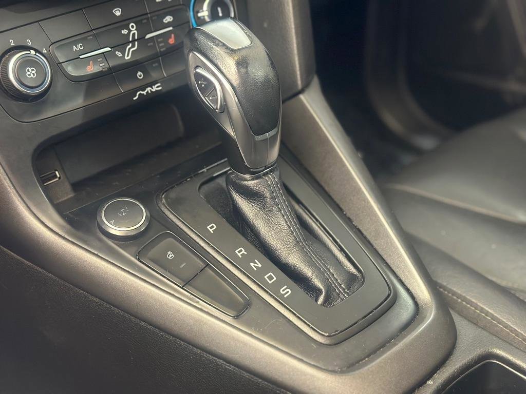 Used 2016 Ford Focus SE w/ Equipment Group 201A image 21