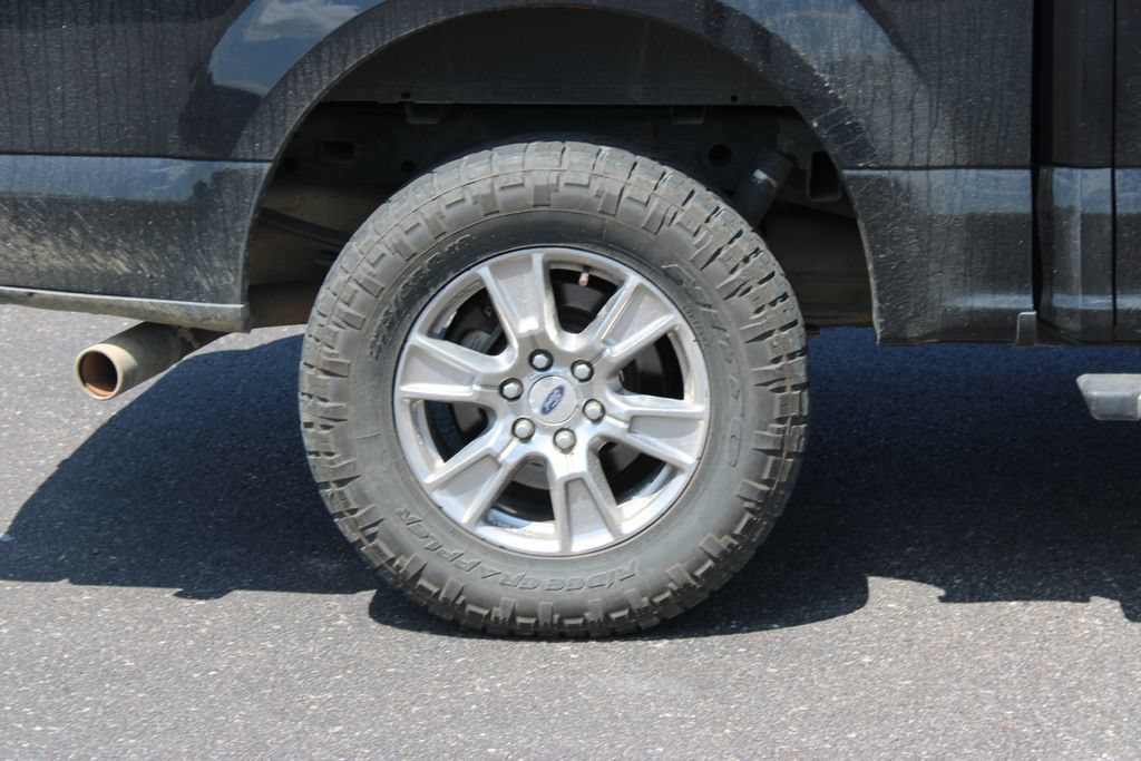 Used 2016 Ford F150 XLT w/ XTR Package AWD/4WD image 12