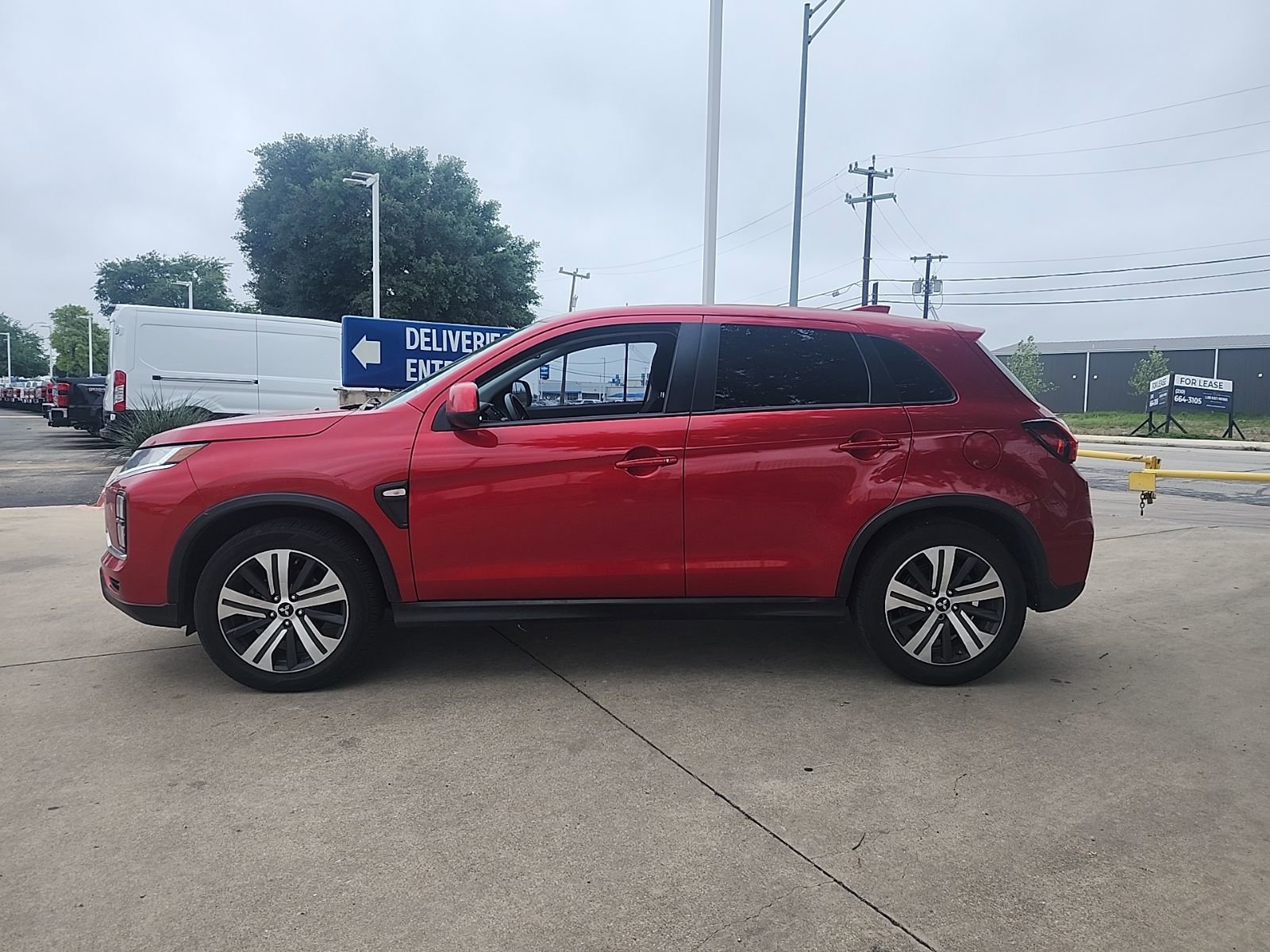 Used 2023 Mitsubishi Outlander Sport ES image 4