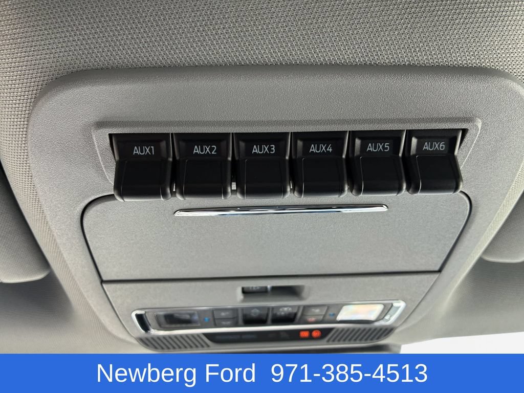 Used 2026 Ford F350 Lariat AWD/4WD image 9