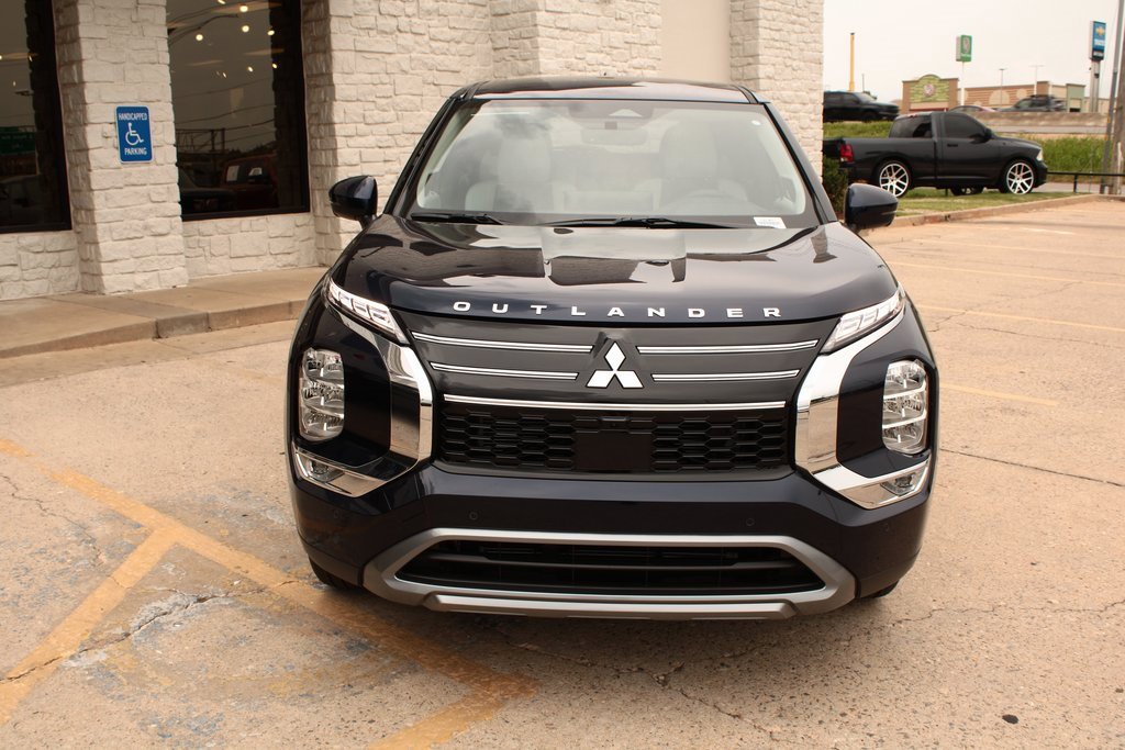 New 2025 Mitsubishi Outlander SE image 6