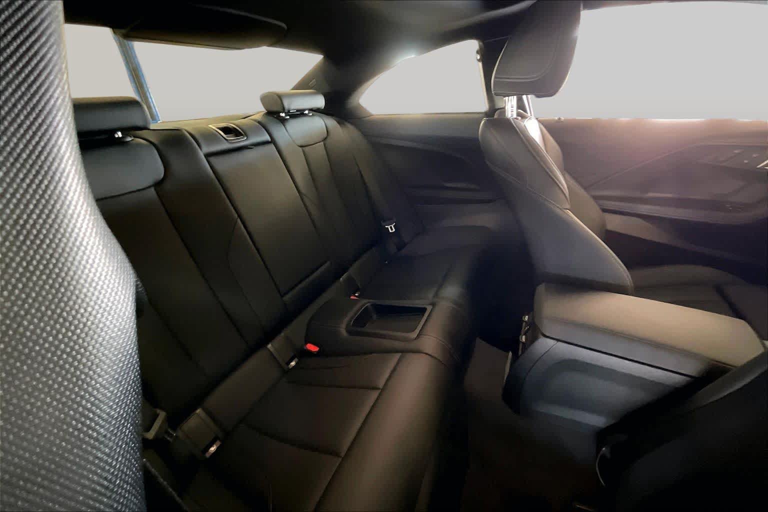 Used 2025 BMW 230i Coupe RWD image 18