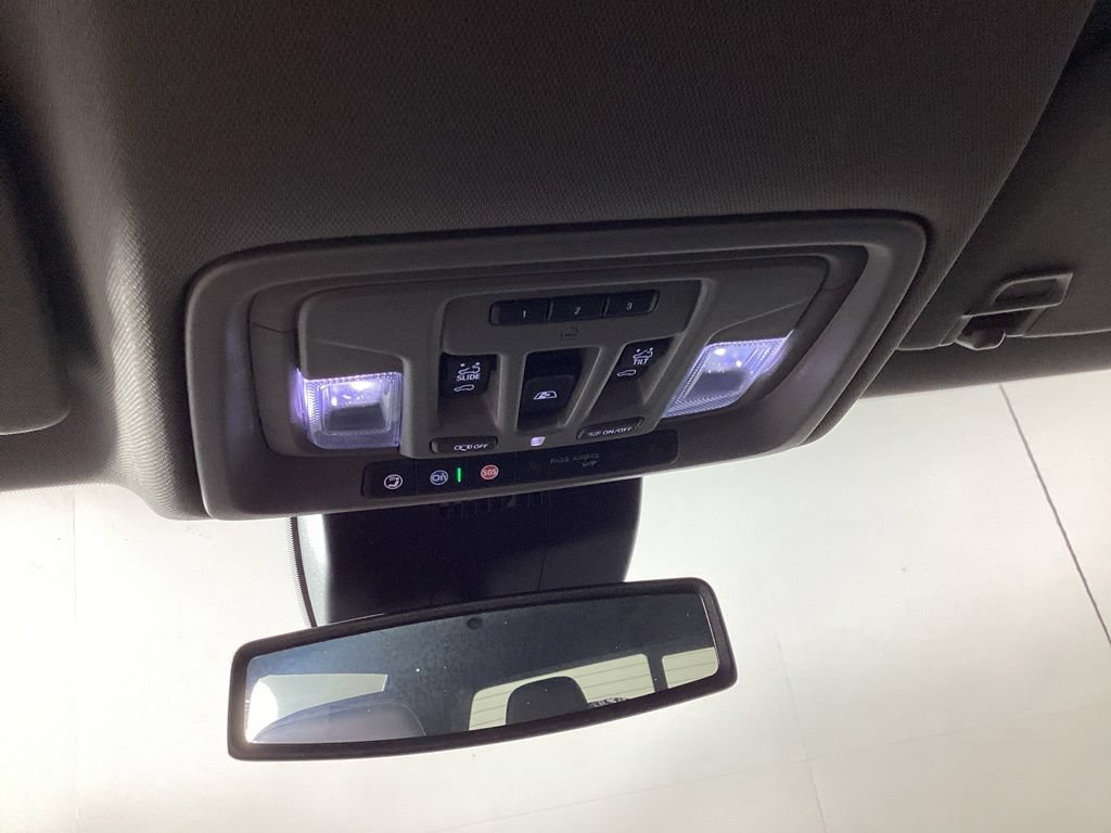 Used 2022 GMC Sierra 1500 Denali AWD/4WD image 16