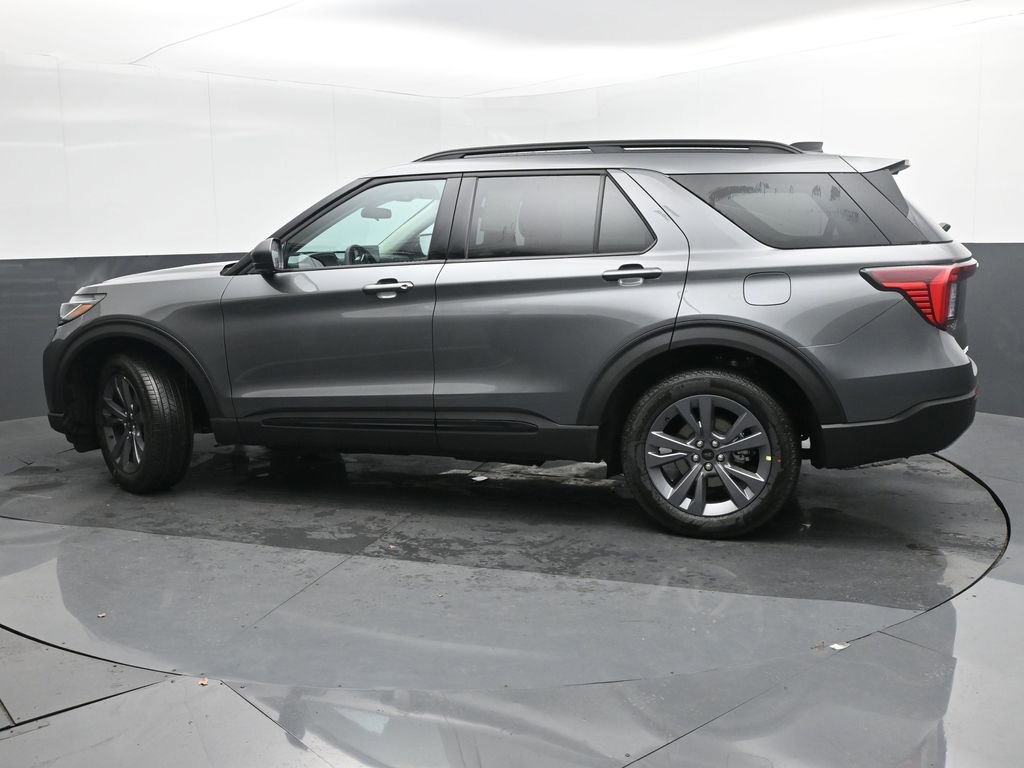 New 2026 Ford Explorer Active w/ Active Comfort Package image 3