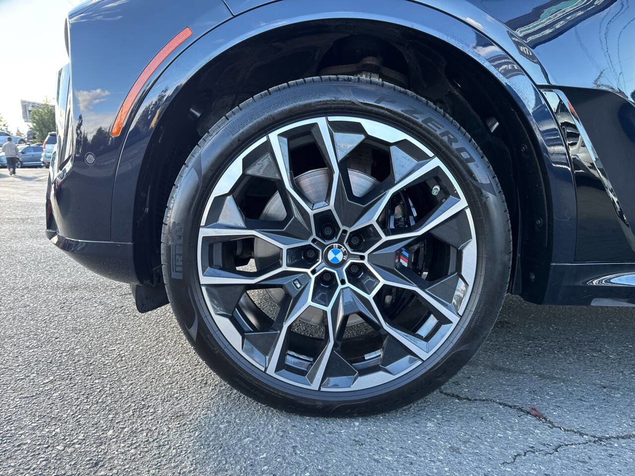 Used 2024 BMW X7 M60i w/ Executive Package image 2