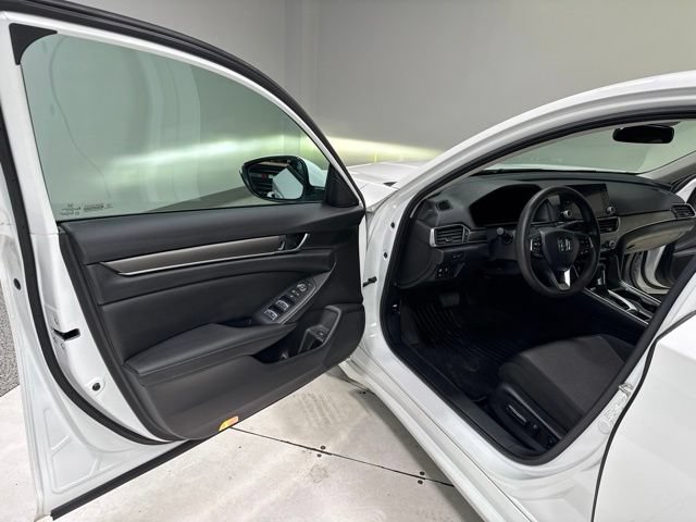 Used 2020 Honda Accord LX image 9