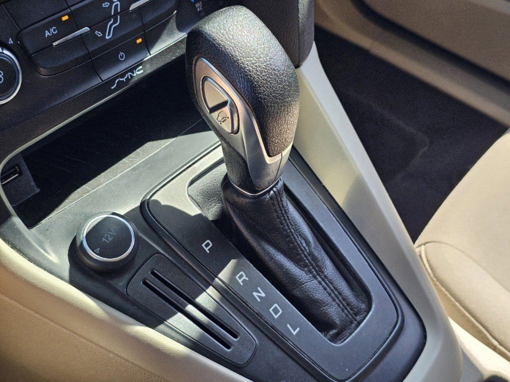 Used 2017 Ford Focus SE FWD image 31