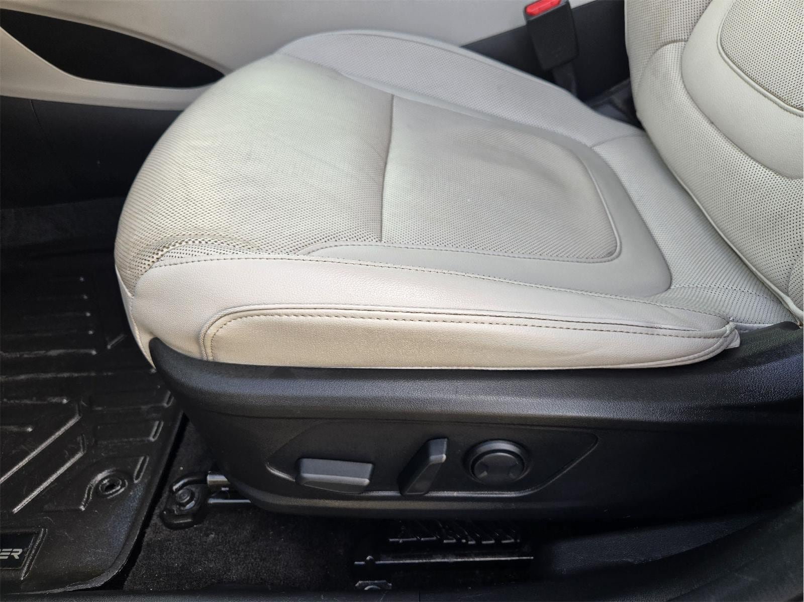 Used 2022 Hyundai Tucson SEL w/ Convenience + Premium Package FWD image 21