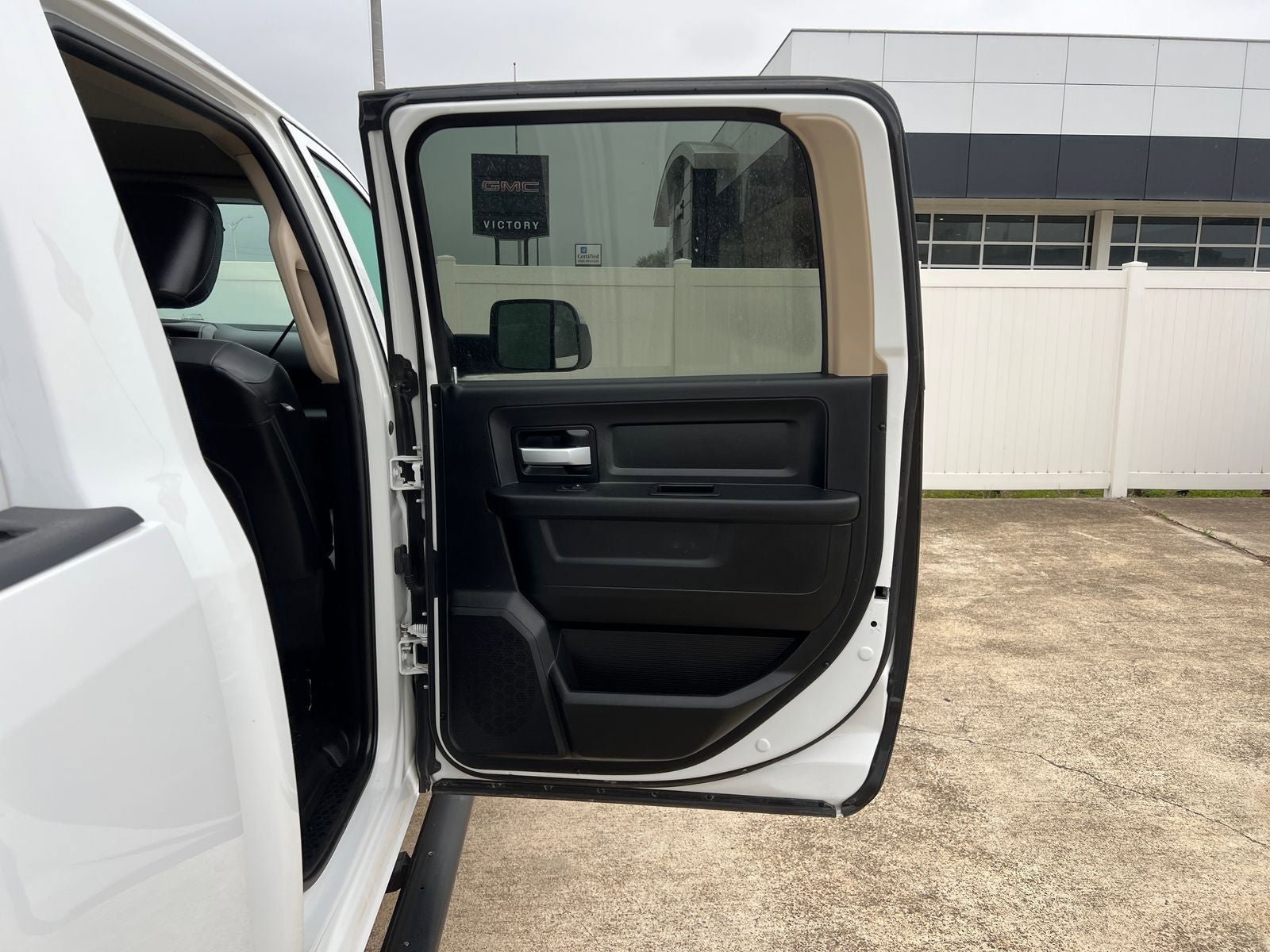 Used 2019 RAM 2500 Tradesman w/ Safety Group AWD/4WD image 12