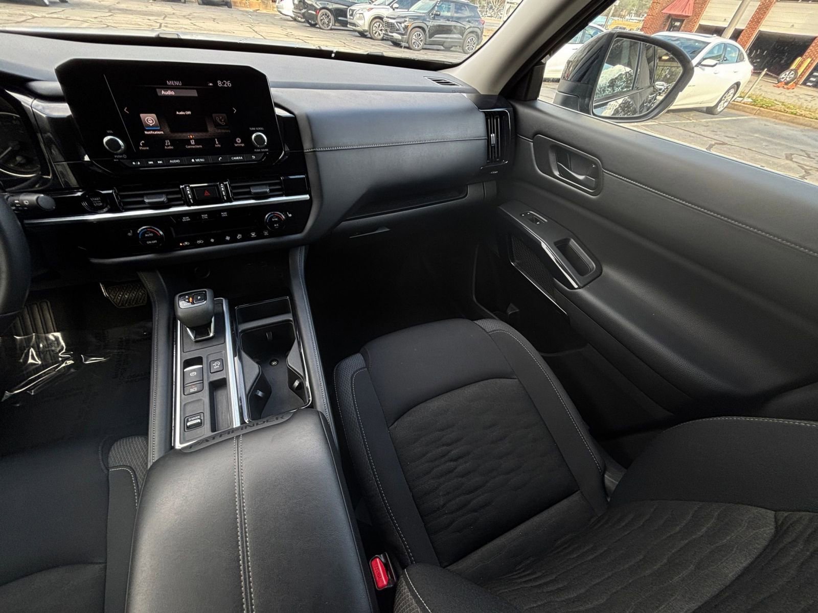 Used 2025 Nissan Pathfinder SV image 43
