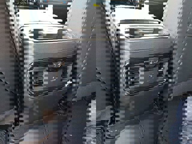 New 2026 GMC Sierra 1500 AT4 w/ AT4 Premium Package AWD/4WD image 17