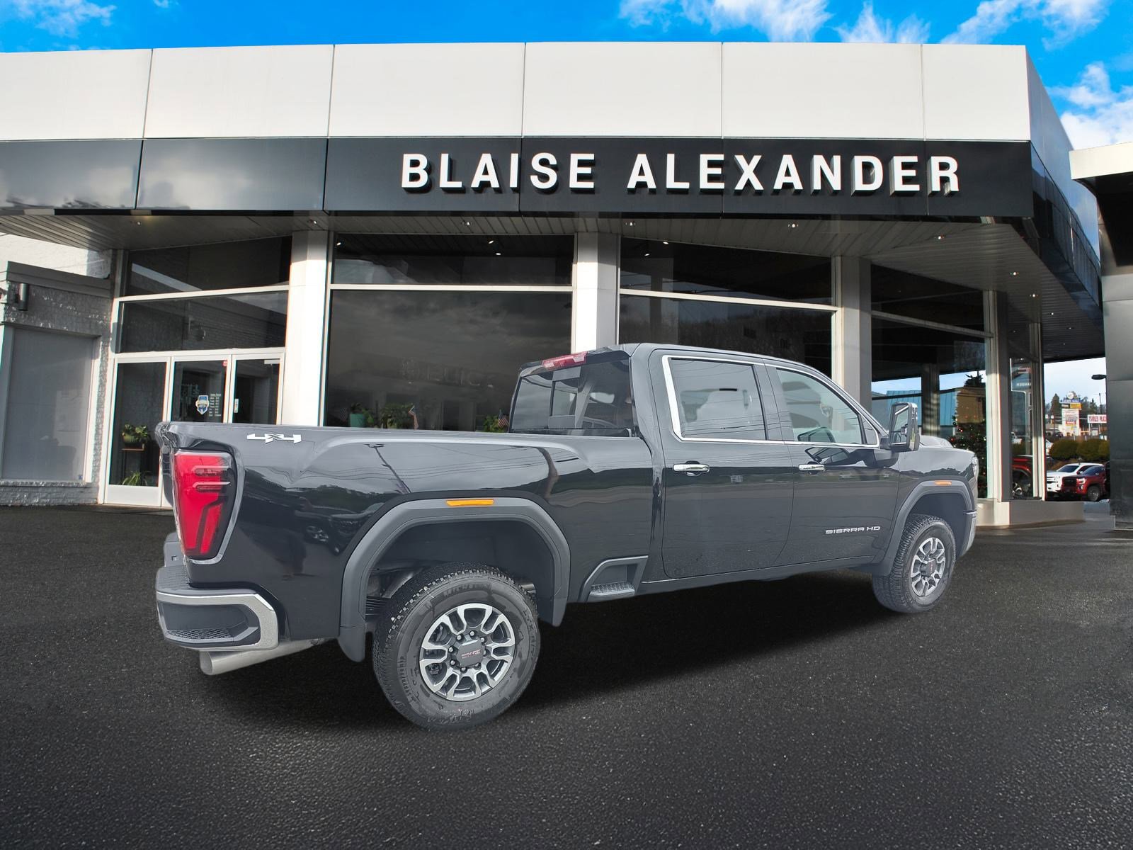 New 2025 GMC Sierra 2500 SLT w/ SLT Convenience Package AWD/4WD image 2