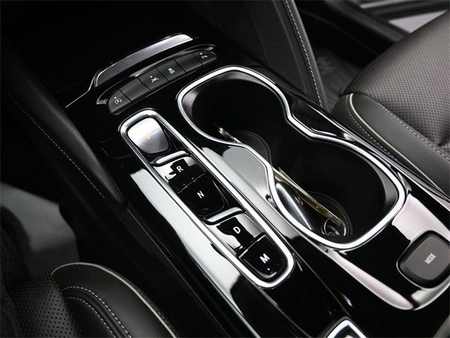 Used 2023 Buick Envision Essence image 16