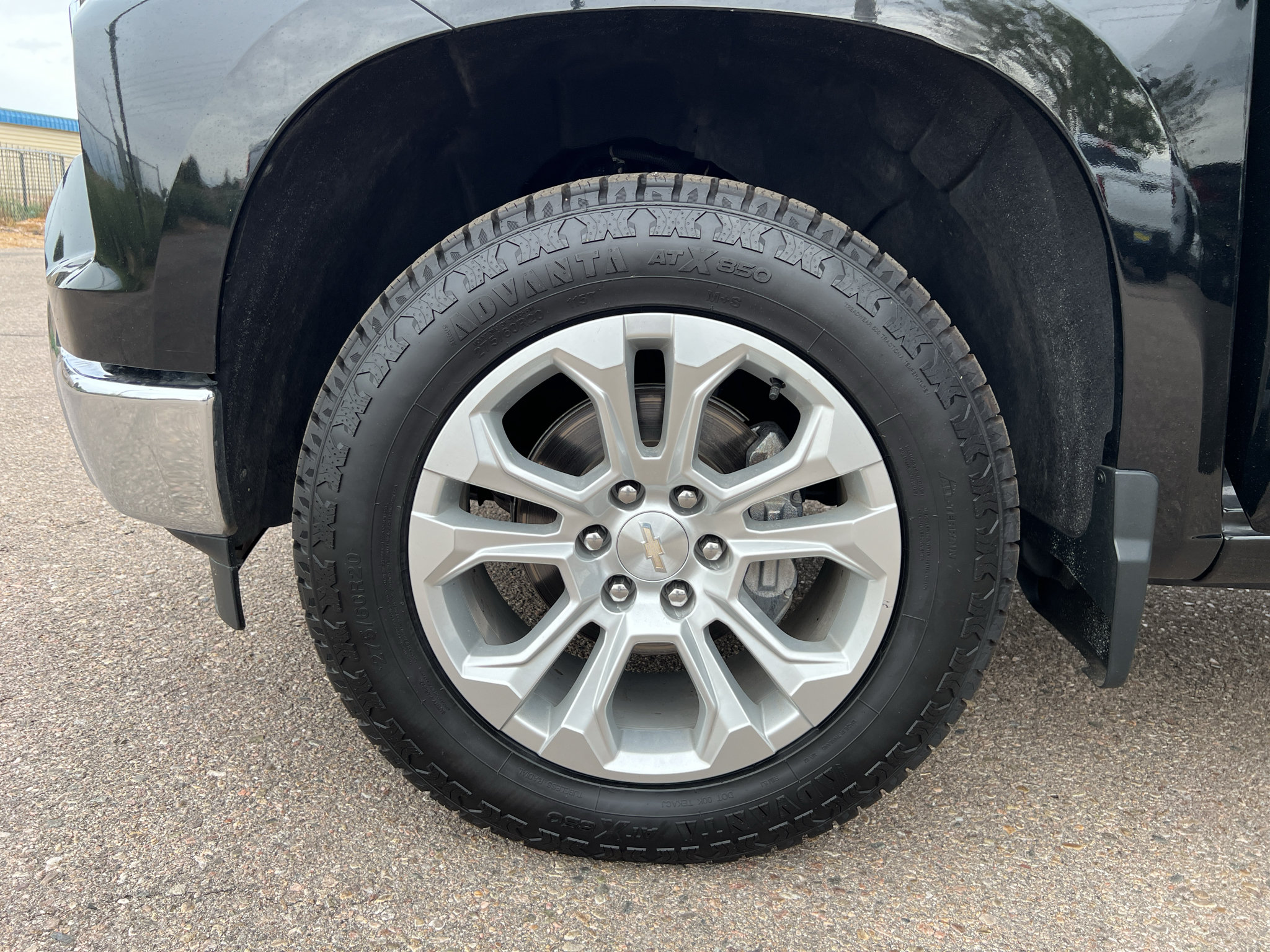 Used 2023 Chevrolet Silverado 1500 LTZ AWD/4WD image 25
