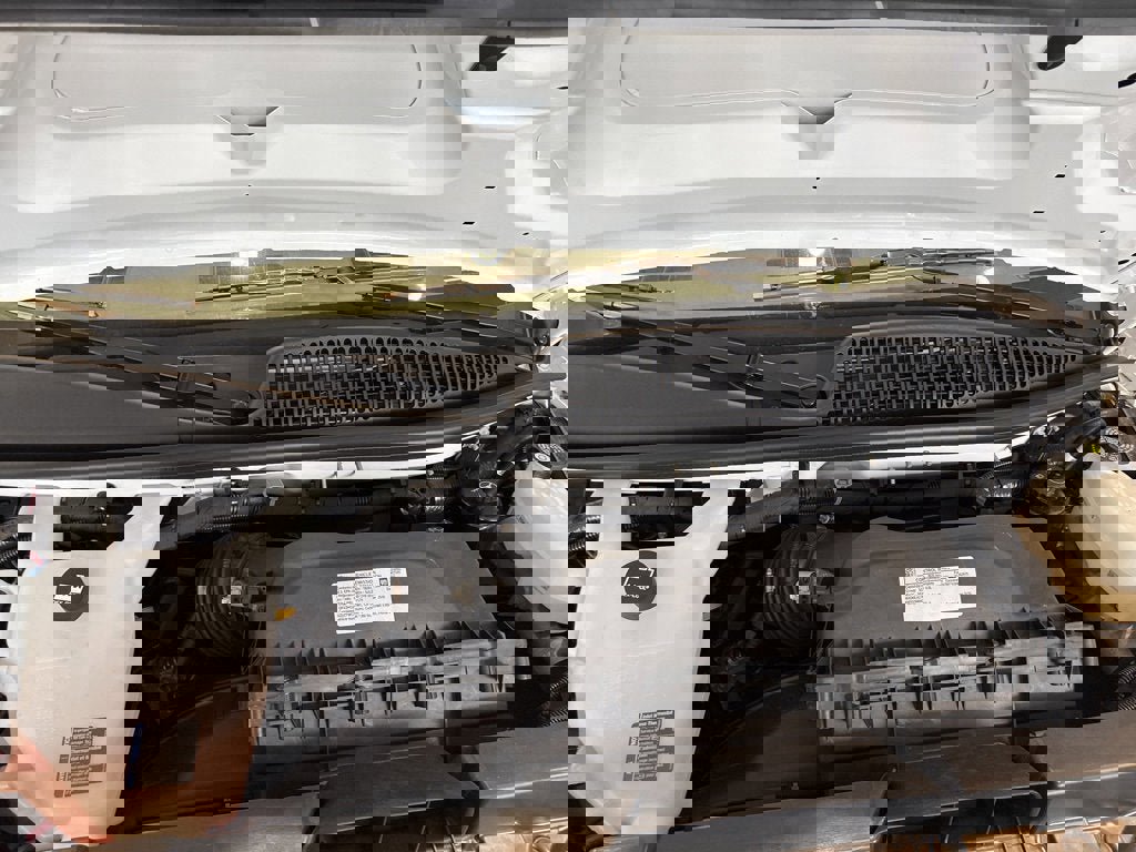 New 2025 GMC Savana 3500 w/ Power Convenience Package image 10