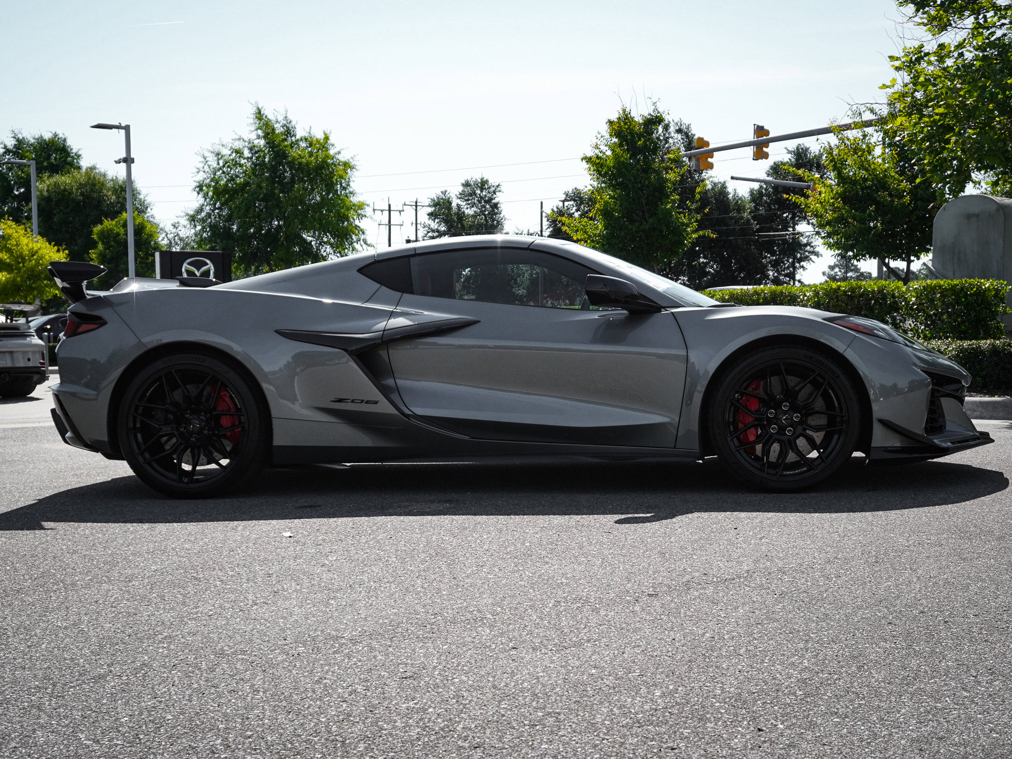 Used 2023 Chevrolet Corvette Z06 w/ Stealth Interior Trim Package RWD image 11