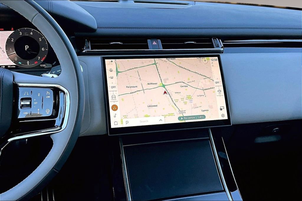 New 2026 Land Rover Range Rover Velar Dynamic SE image 6