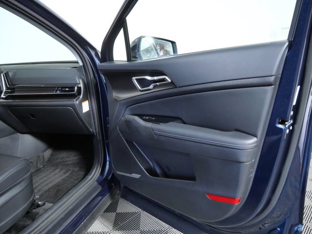 Used 2025 Kia Sportage EX AWD/4WD image 8