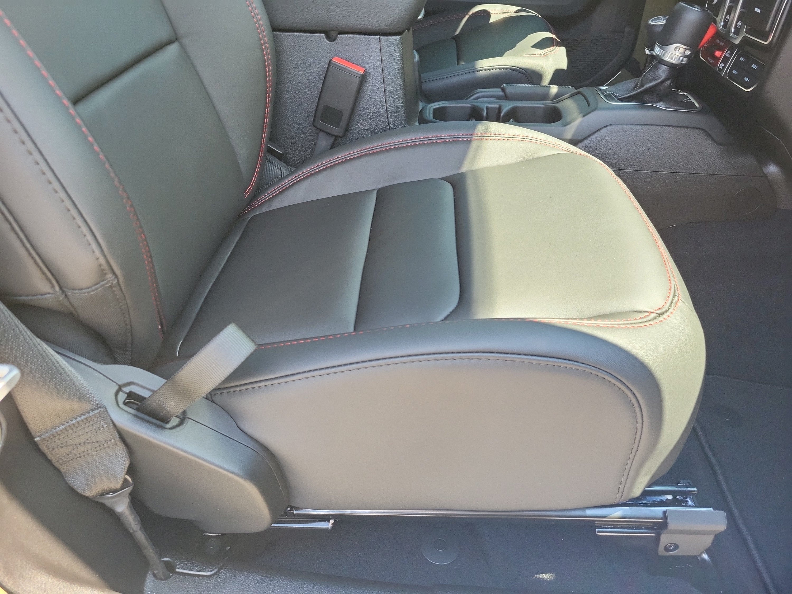 New 2027 Jeep Wrangler Rubicon AWD/4WD image 18