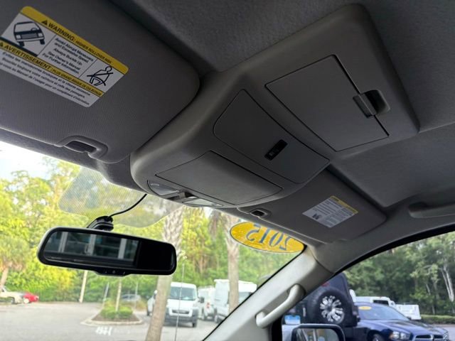 Used 2015 Nissan Titan SV RWD image 16