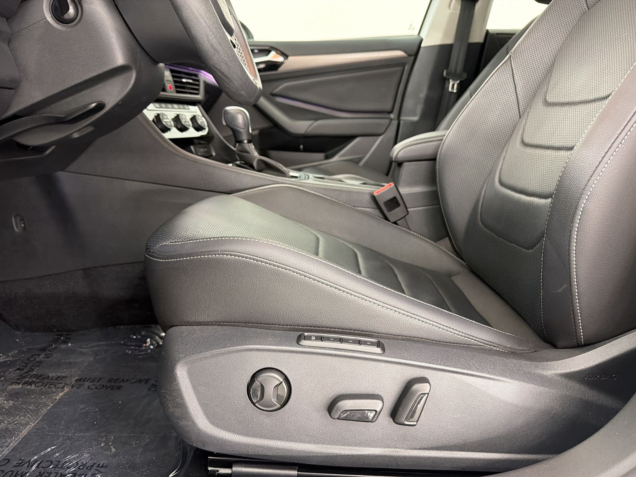 Used 2021 Volkswagen Jetta SEL Premium FWD image 5