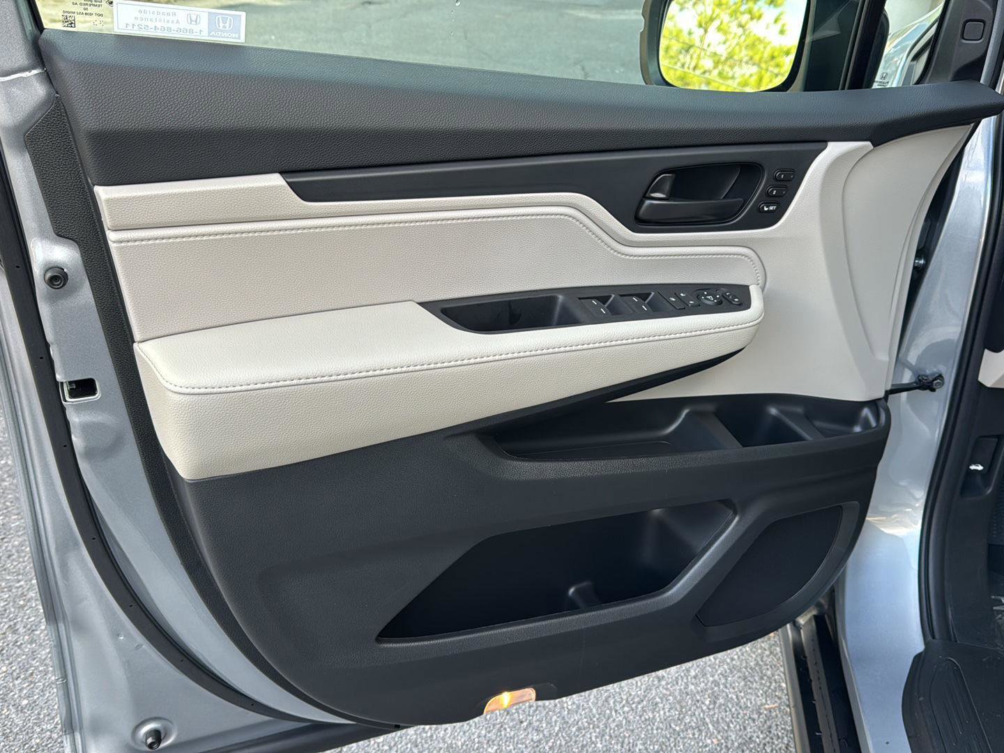 New 2026 Honda Odyssey EX-L image 13