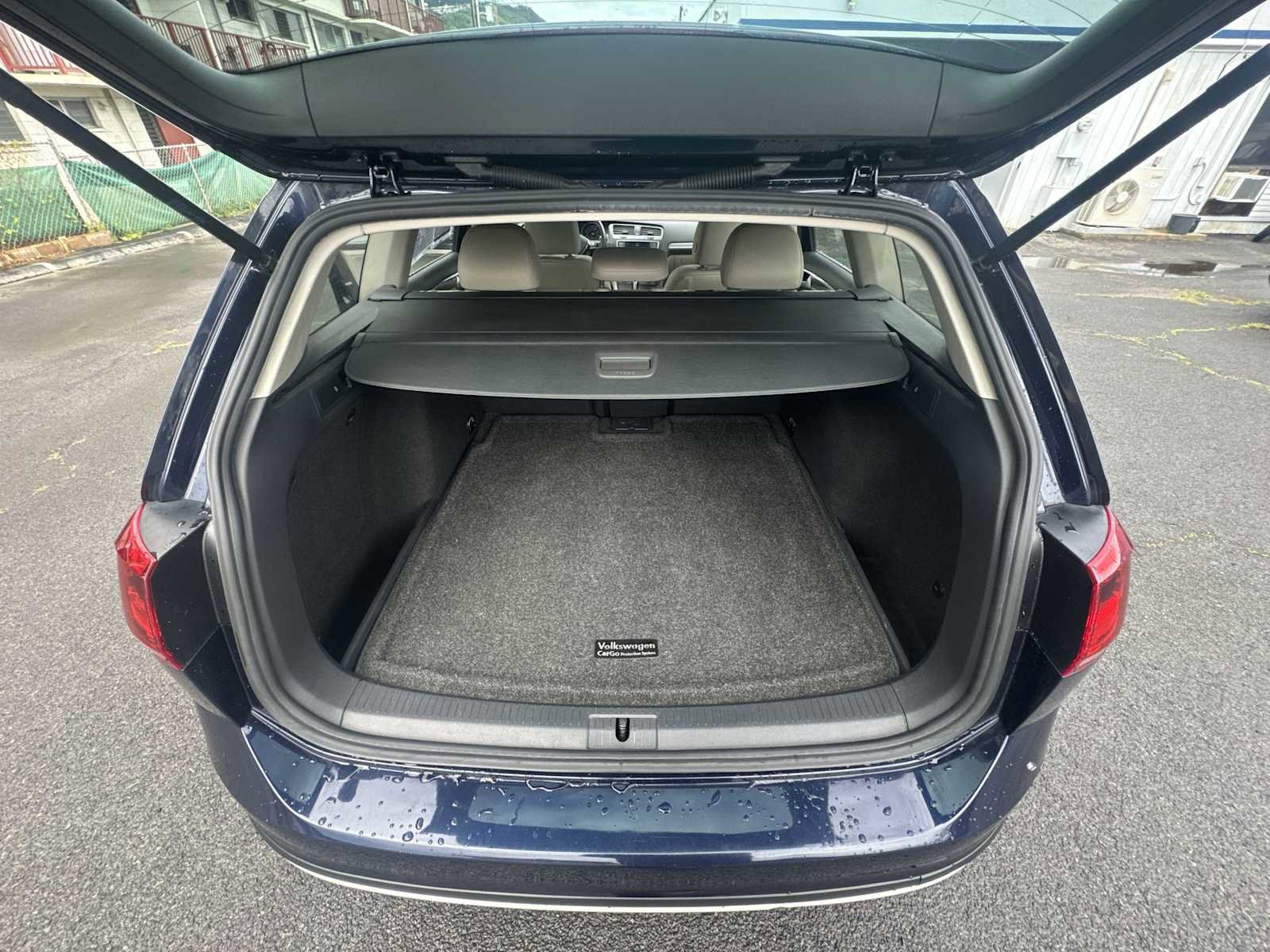 Used 2017 Volkswagen Golf Alltrack S image 22