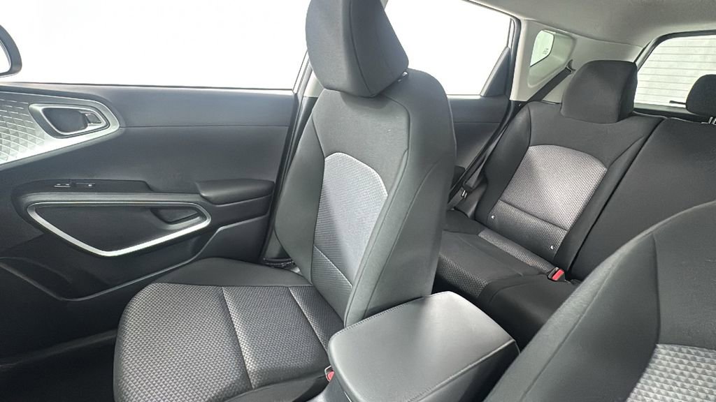 New 2025 Kia Soul LX image 13